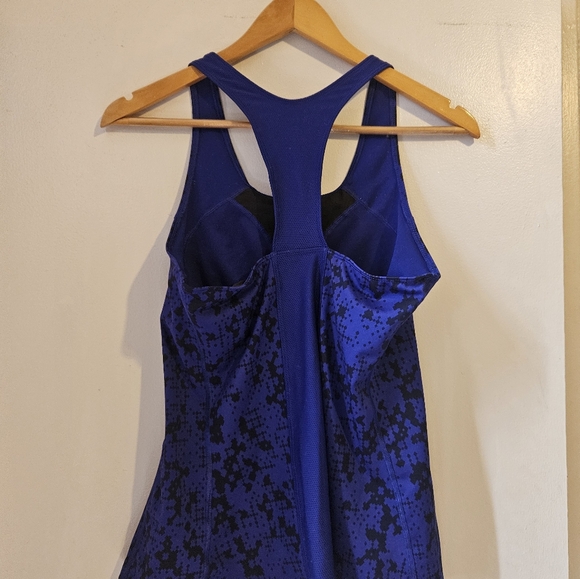 NIKE DRIFIT workout tank with bra support - Picture 4 of 4